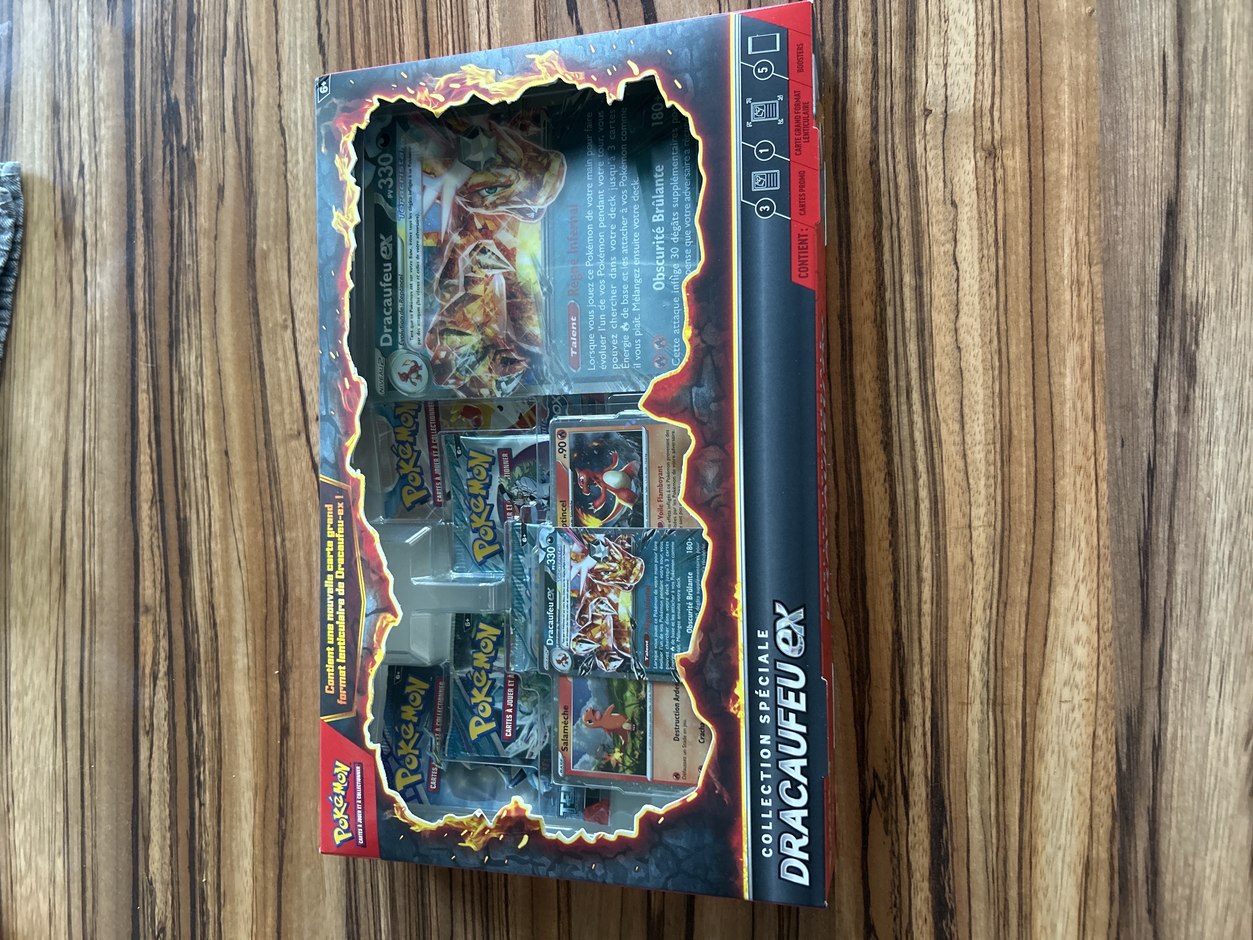 Coffret Dracaufeu EX