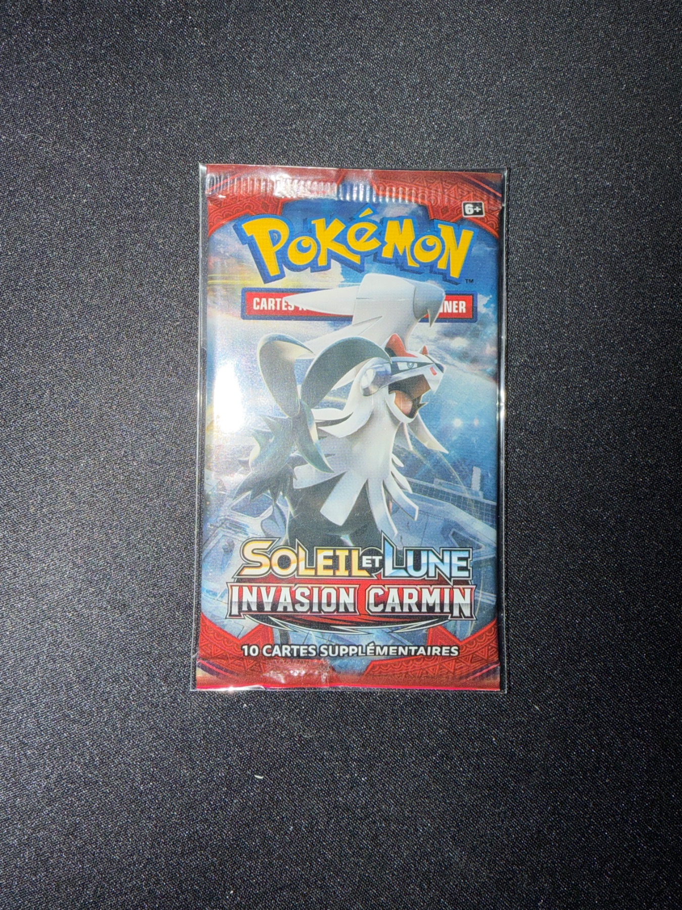 Booster Soleil et lune - Invasion Carmin
