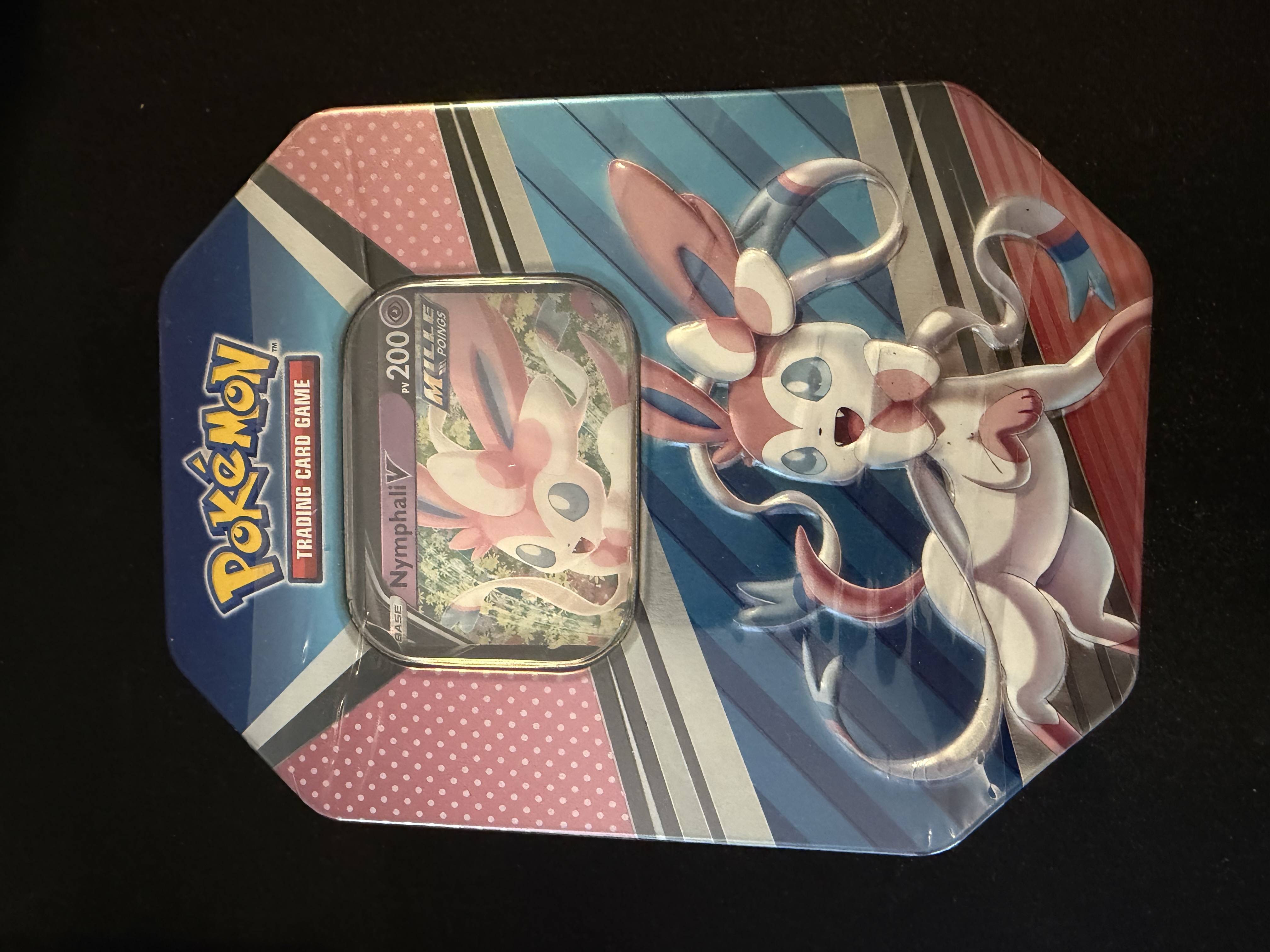 Pokebox Nymphali